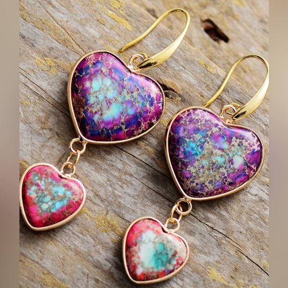 sweetstacksxo Jewelry - Heart Shaped Dangle Earrings